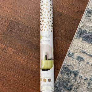 Valspar animal print wallpaper 27.5 sq feet